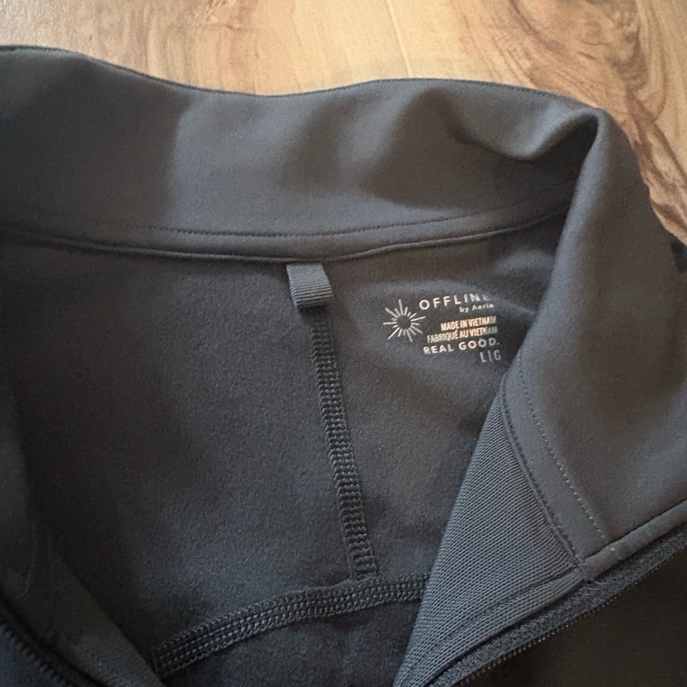 Gray Quarter-Zip Pullover NWT - image 3